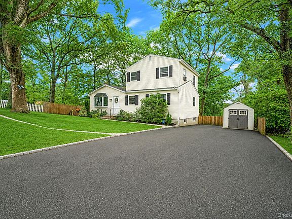 2nd image of 30 Sayville Road