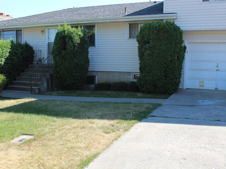 1335 NW Kenny Dr