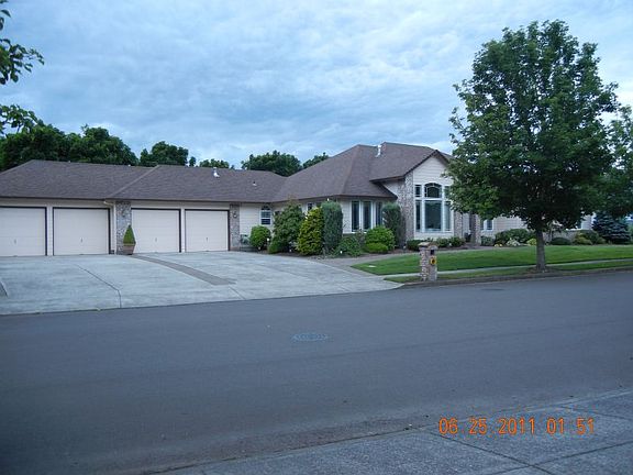 2nd image of 4815 NE 139th St