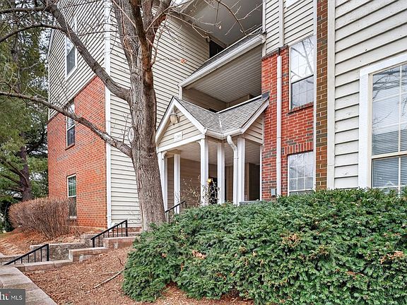 3rd image of 12160 Penderview Ter APT 1102