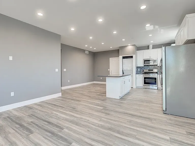 3626 S Cimarron St — Photo 6