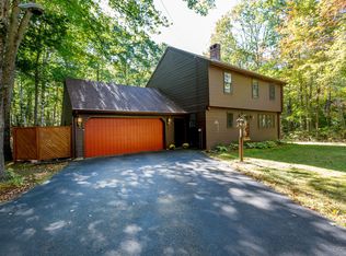 21 Skyline Dr, Chelsea, ME 04330