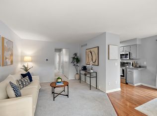 2701 Winthrop Ct, Ann Arbor, MI 48104