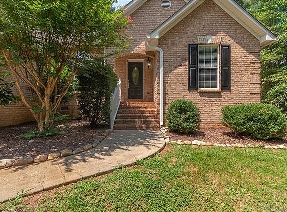 2nd image of 7181 Windy Pine Cir