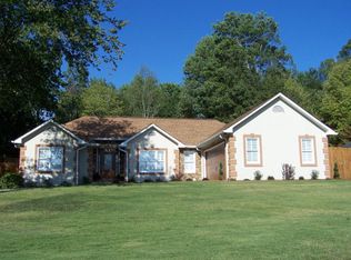 2650 Foxmore Cir, Dalton, GA 30720