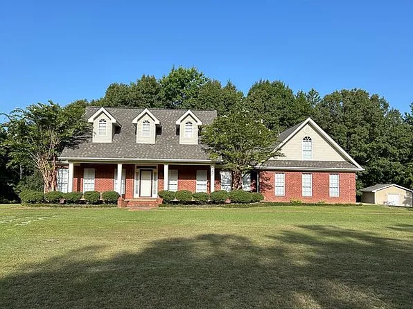 1339 Hunter Rd, Thaxton, MS 38871