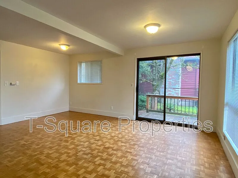 2 bed, 1.0 bath, 1550 sqft, $3,350 — Photo 3