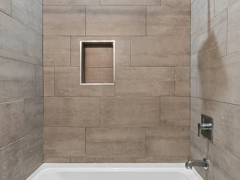 2028 E Fletcher St #1 — Photo 19