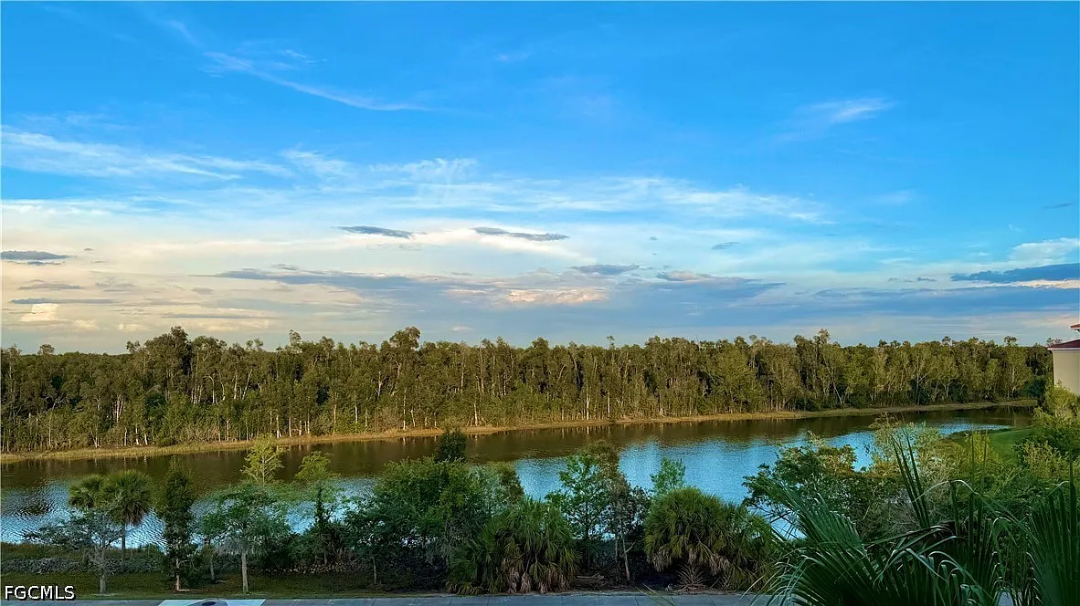 2 bed, 2.0 bath, 1323 sqft, $3,295 — Photo 1