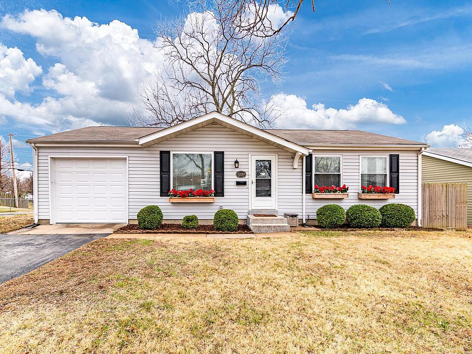 1st image of 12219 Hillcrest Pl