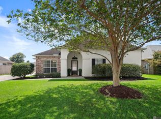 36305 Crestway Ave, Prairieville, LA 70769