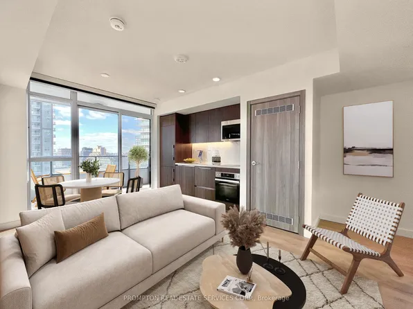 38 Widmer St #607, Toronto, ON M5V 1X1