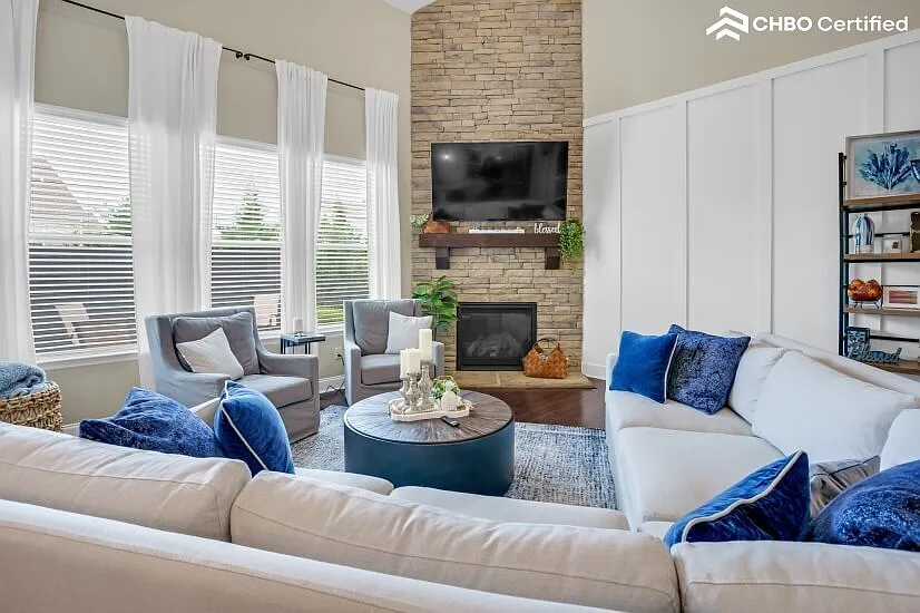 Fully Furnished in Suburban Nashville — Photo 3