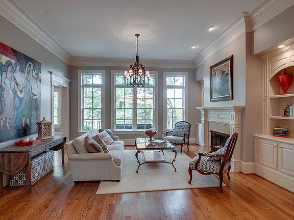 Large Great/Living Room