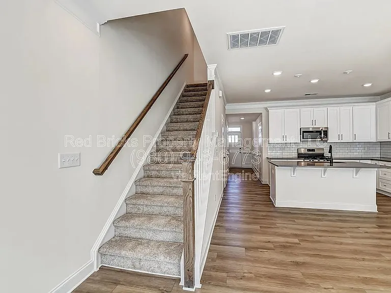 4023 Black Ct — Photo 6
