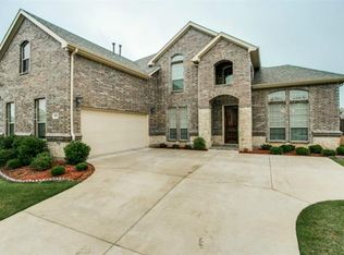 8203 Summerleaf Dr, Arlington, TX 76001