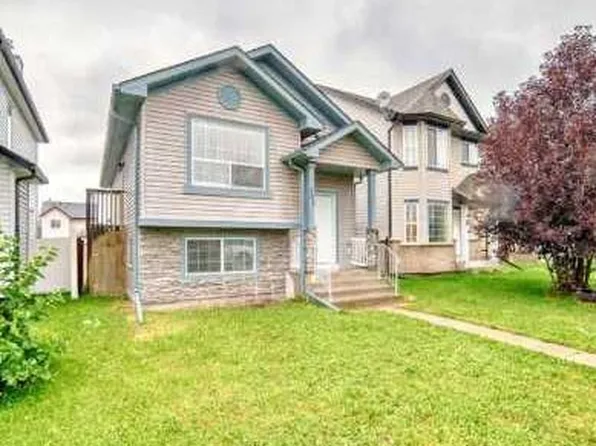 202 E Saddlemead Grn NE, Calgary, AB T3J 4M7