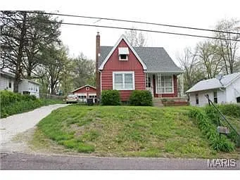 10525 Thorpe Ave photo 1