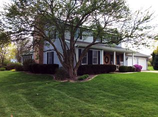 8881 Tamarac Way, Bloomington, IL 61705