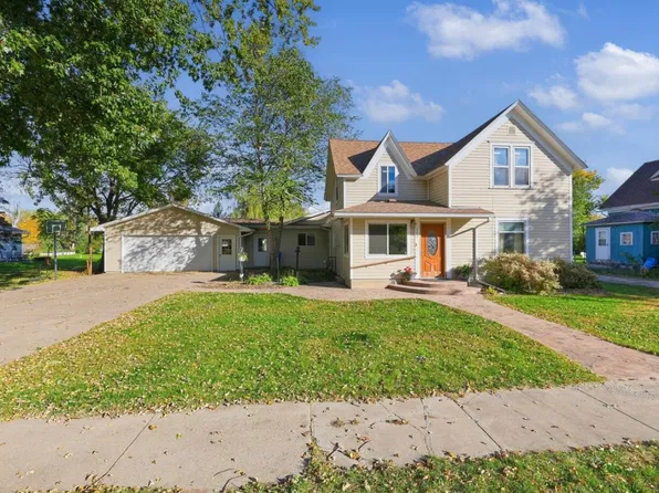 209 E Pine St, Aurora, SD 57002