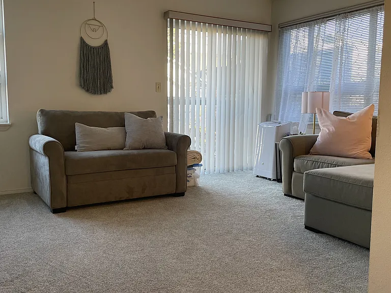 5261 Brooklyn Ave NE #202 — Photo 4