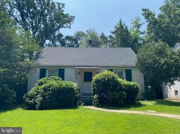 10613 S Dunmoor Dr, Silver Spring, MD 20901
