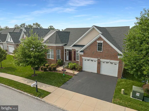 720 Hillview Dr, Collegeville, PA 19426