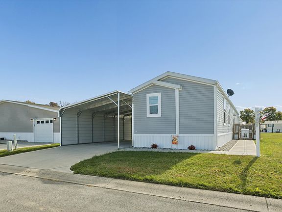 Exterior Image-3-Clayton C53 Camelot Village