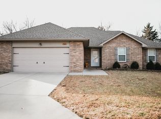 4424 Chipmunk Ln, Joplin, MO 64801