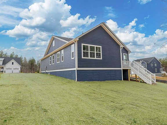 3rd image of 33 Whisperwood Ct