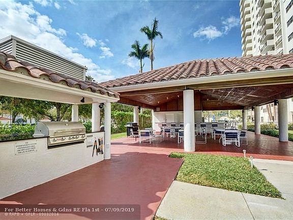 2nd image of 3200 Port Royale Dr N APT 1512