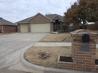 1232 W Griggs Way, Mustang, OK 73064