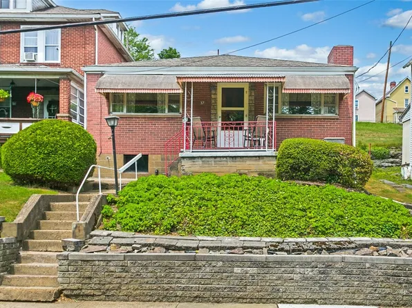 37 Watkins Ave, Donora, PA 15033