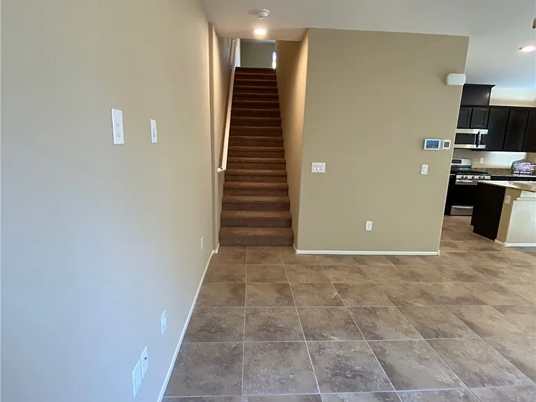 7312 Halo Falls St — Photo 10