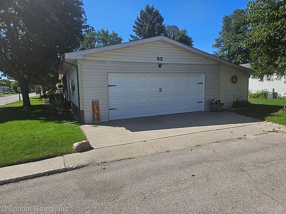 4th image of 3333 Ravenswood Rd Lot 52