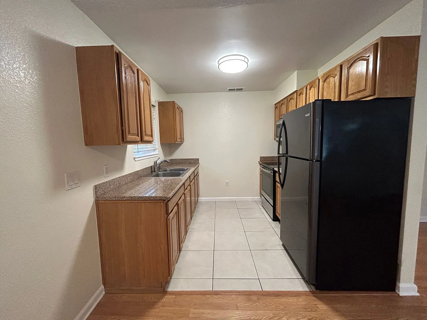 3633 9th Ave Pre-Lease Today To Secure For Future Move In! — Photo 3