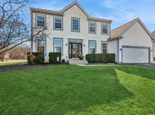 543 Sparrow Ct, Lindenhurst, IL 60046