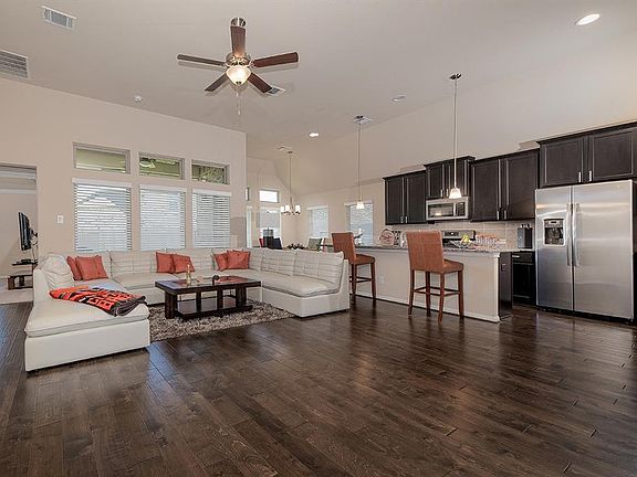 4th image of 15758 Highlands Cove Dr