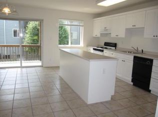 25 College Ave #2B-2BA-1600SQFT, Nanuet, NY 10954