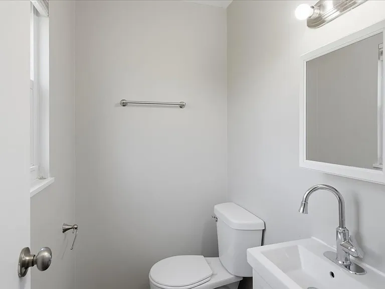 3226 Voigt Dr — Photo 9