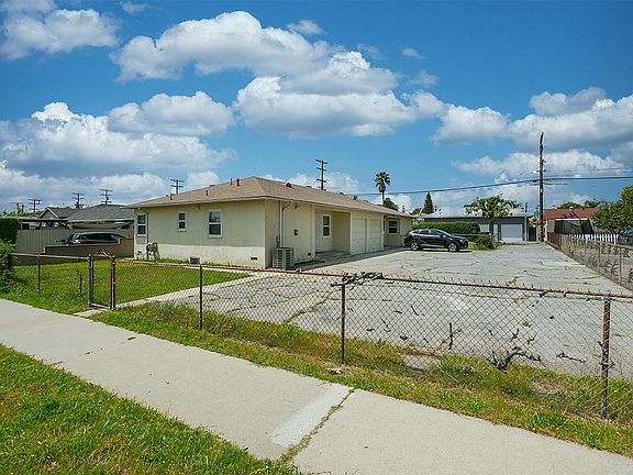 2nd image of 2439 N Lincoln St