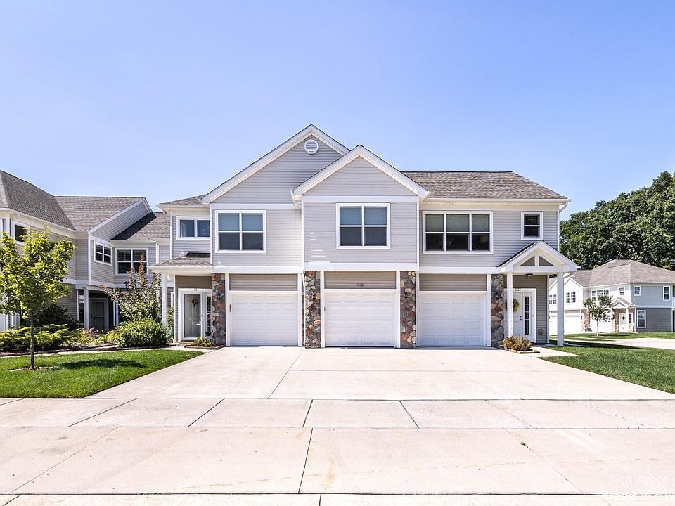 1st image of 614 Fieldstone Cir E