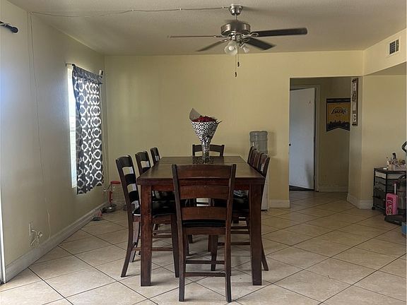 5th image of 860 Arbor Ridge Rd