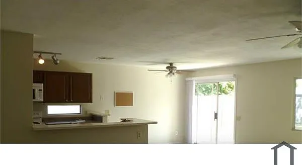 3333 W Ross Ave — Photo 12