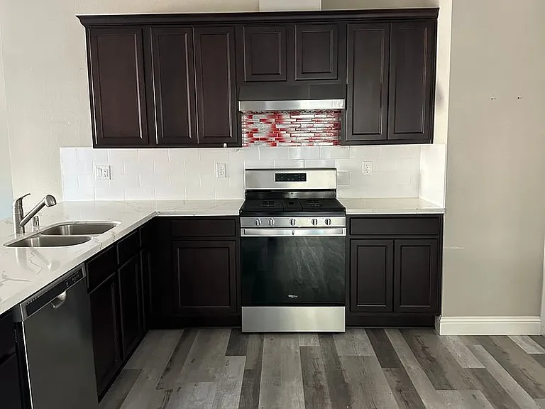 862 Congaree Ln — Photo 3