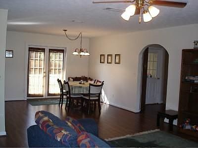 open den/dining