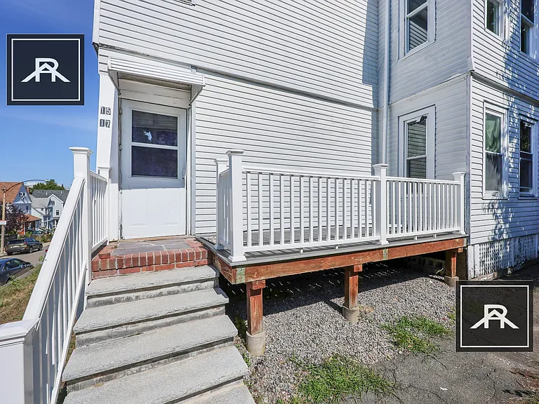 17 Saunders St #15 — Photo 21