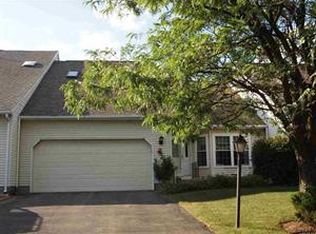 23 Carrie Ct, Niskayuna, NY 12309