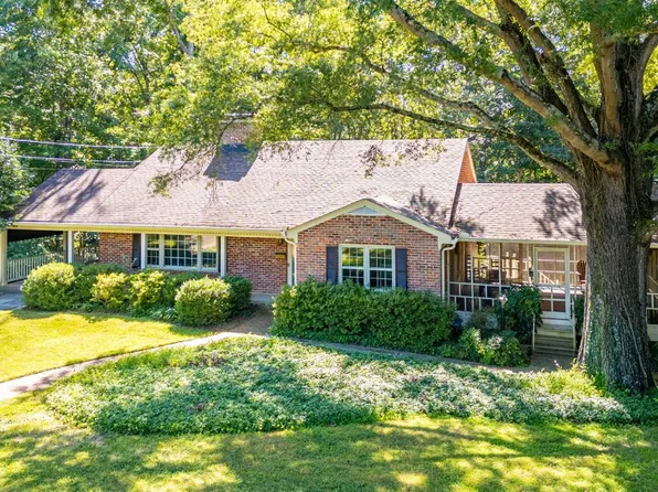 1514 Club Dr, Lynchburg, VA 24503