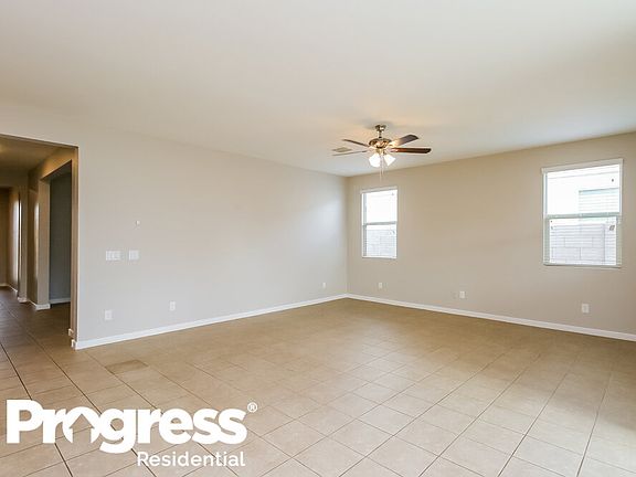 3rd image of 4235 Dayflower Dr
